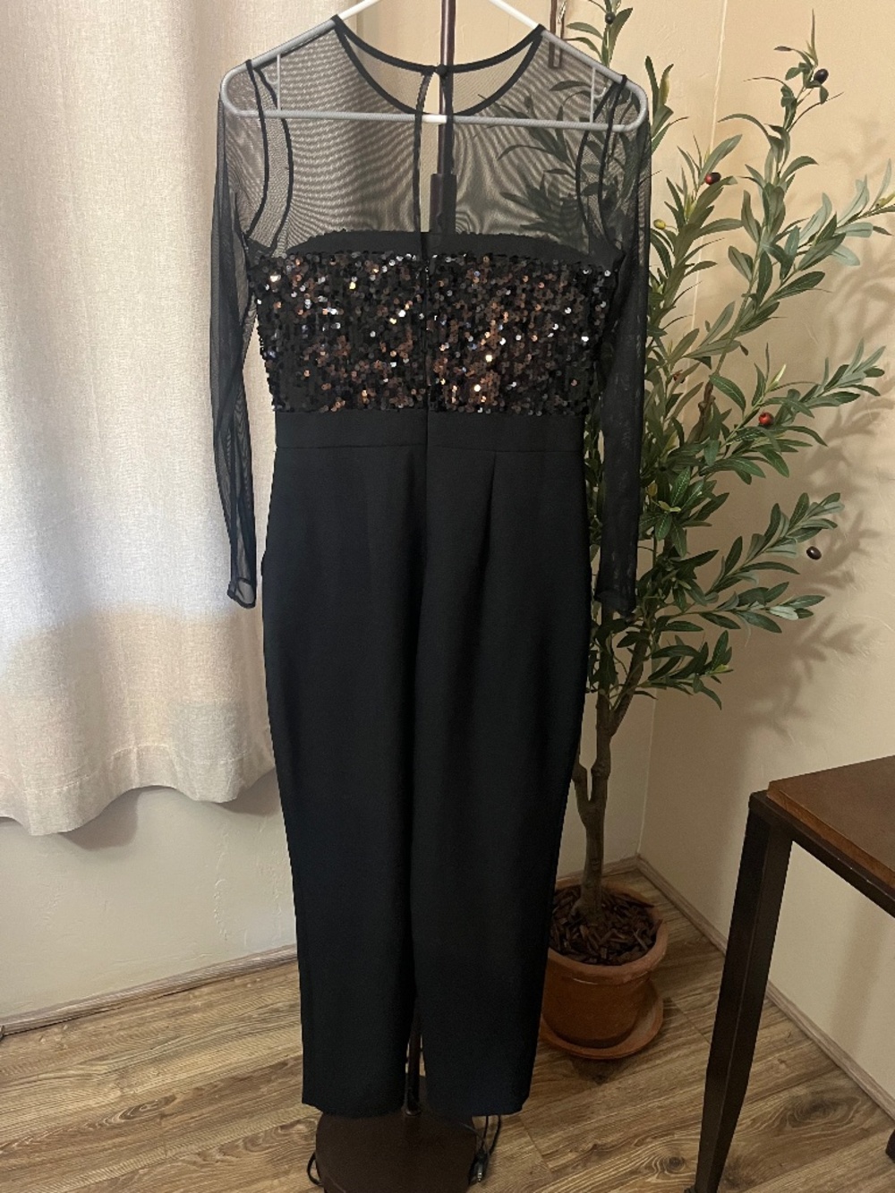 Vince Camuto Elegant Jumpsuit